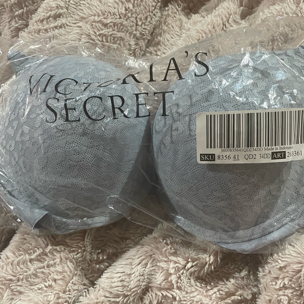 Victoria’s Secret bra